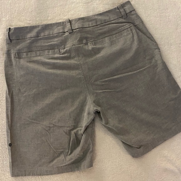 Lululemon Men’s shorts - Picture 2 of 2